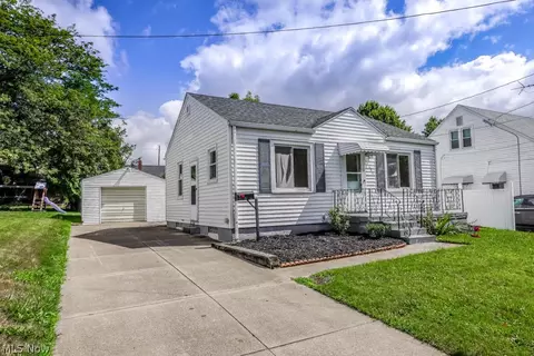 689 Ina Ave, Akron, OH 44306