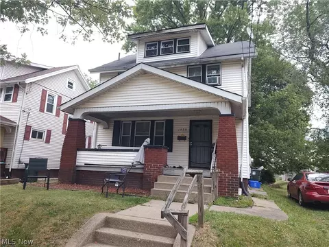 1520 Rowland Ave NE, Canton, OH 44705