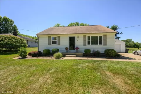 1099 Highlander St SW, Massillon, OH 44647