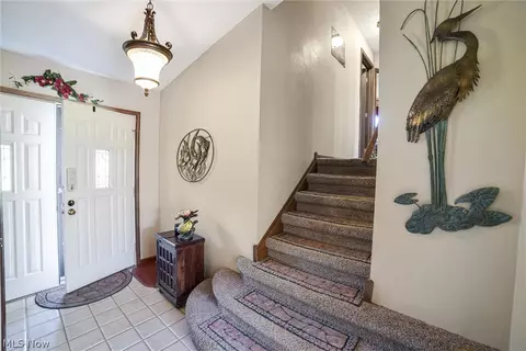 164 Burns Rd, Elyria, OH 44035 photo 3