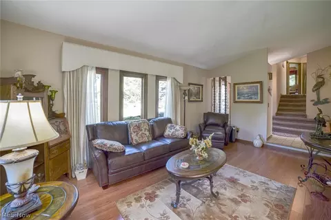164 Burns Rd, Elyria, OH 44035 photo 4