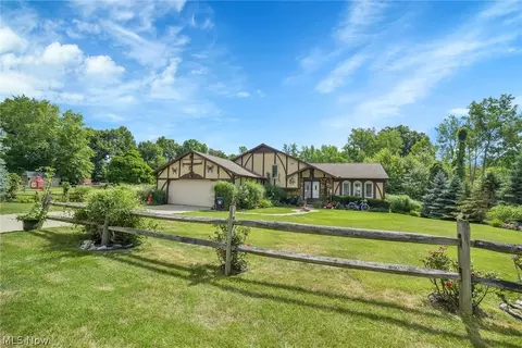 164 Burns Rd, Elyria, OH 44035