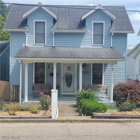 333 N 7th St, Mcconnelsville, OH 43756