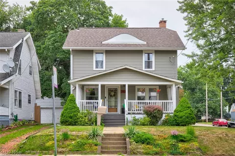 1625 Brown St, Akron, OH 44301