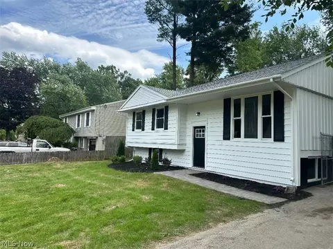 7682 Anderson Ave NE, Warren, OH 44484