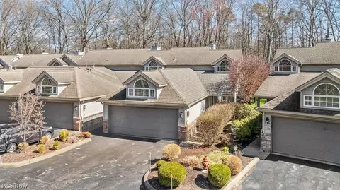 6727 Lockwood Blvd, Youngstown, OH 44512