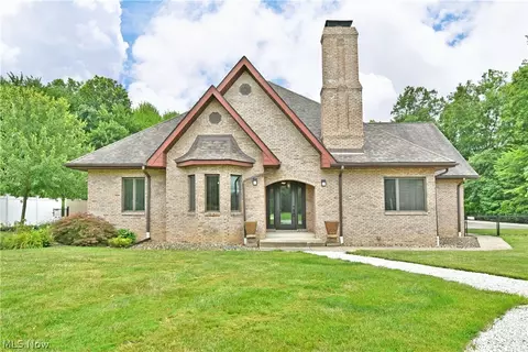 7462 Mines Rd SE, Warren, OH 44484