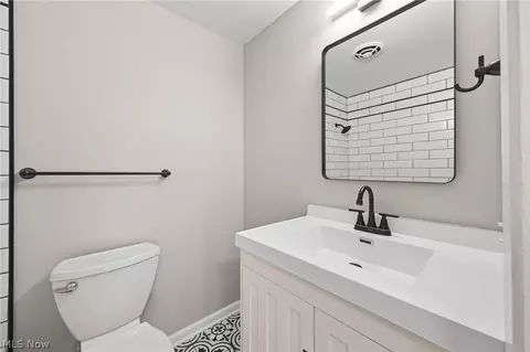 Bath - 191 Maplelawn Dr, Berea, OH 44017 photo 2 of 2