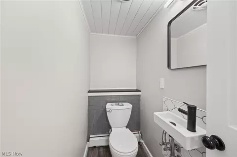 Bath - 191 Maplelawn Dr, Berea, OH 44017 photo 1 of 2