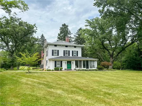3625 Sampson Rd, Youngstown, OH 44505