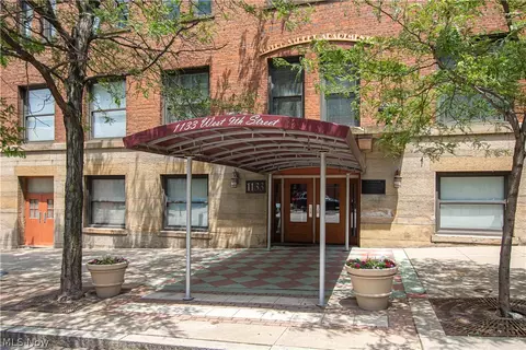 1133 W 9th St #206, Cleveland, OH 44113