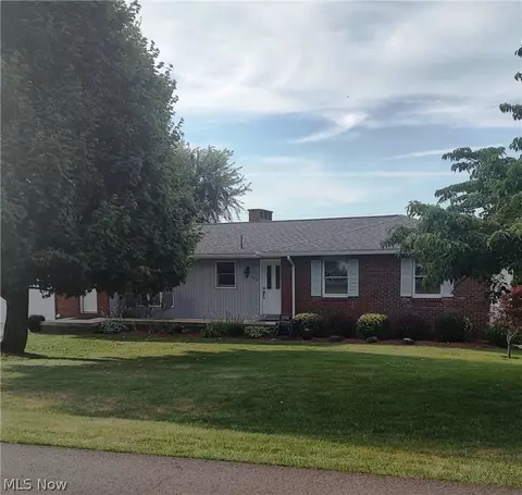 612 Elm St, West Lafayette, OH 43845
