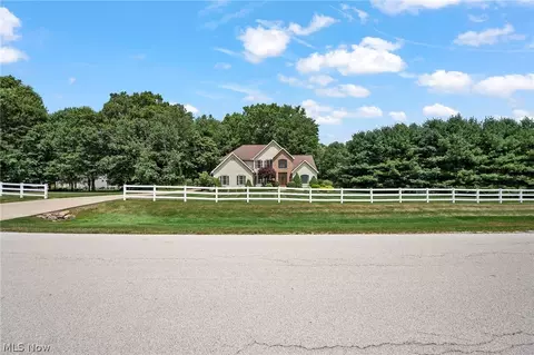 41 Taylor James Blvd, Wadsworth, OH 44281