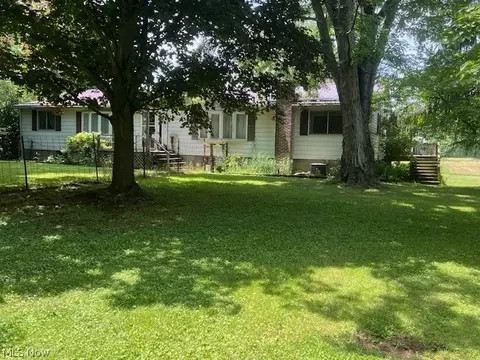 2990 E River Rd, Newton Falls, OH 44444