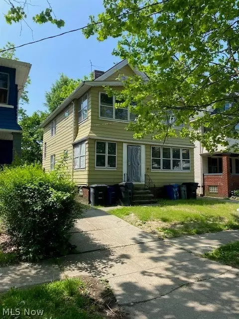 802 Wayside Rd, Cleveland, OH 44110