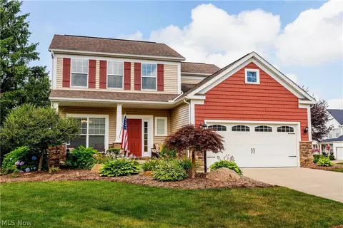 7107 Emerald Cove Ave NW, Canal Fulton, OH 44614