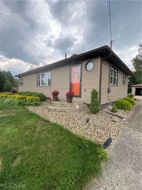 862 Northeast Ave, Tallmadge, OH 44278