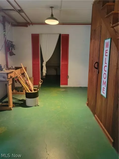 Entry Way - 7357 Westview Rd, Kent, OH 44240 photo 3 of 3