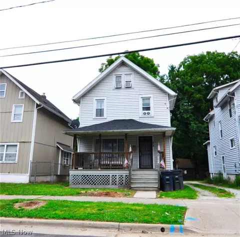 2274 26th St SW, Akron, OH 44314