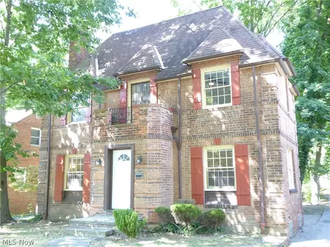 1065 Allston Rd, Cleveland Heights, OH 44121