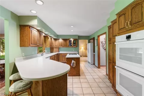 880 Old Spring Rd, Copley, OH 44321 photo 9