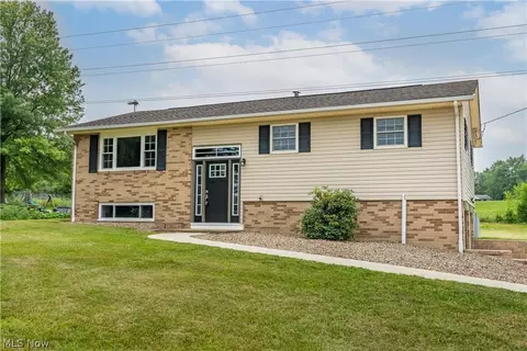 5830 Benjamin St SW, Canton, OH 44706