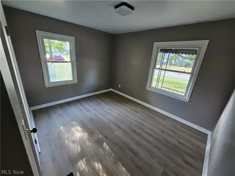 2532 E 38th St, Lorain, OH 44055 photo 4