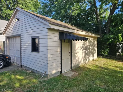 2532 E 38th St, Lorain, OH 44055 photo 21