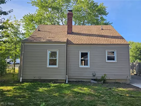2532 E 38th St, Lorain, OH 44055 photo 20