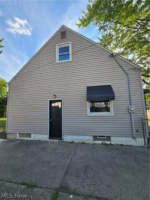 2532 E 38th St, Lorain, OH 44055 photo 23