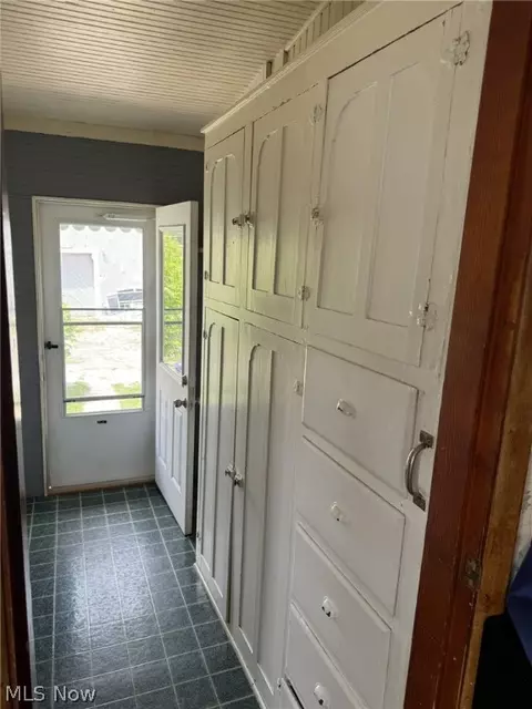Entry Way - 178 S Front St, Burbank, OH 44214 photo 3 of 4