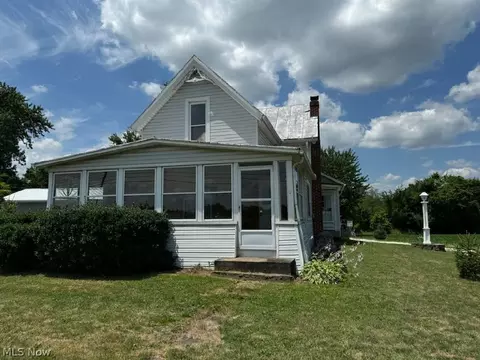 178 S Front St, Burbank, OH 44214