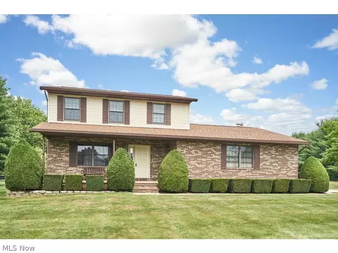 18468 William Dr, Doylestown, OH 44230