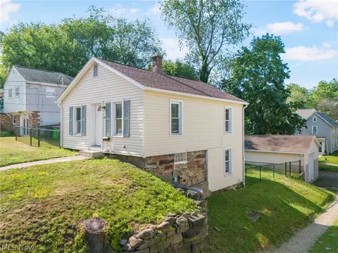203 Ohio Ave NE, Massillon, OH 44646
