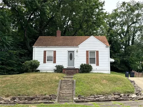 286 Watson St, Akron, OH 44305