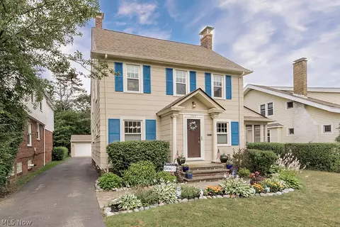2480 Eaton Rd, University Heights, OH 44118