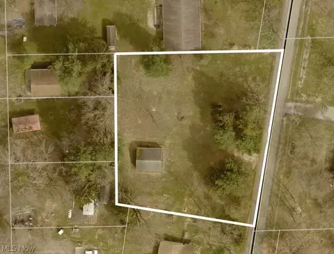 453 Hartzell Rd, North Benton, OH 44449