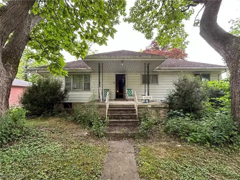 42048 Wilbur St, Elyria, OH 44035