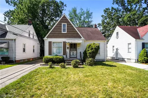 17798 Waterbury Ave, Maple Heights, OH 44137