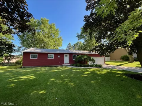 1385 Cecil Dr, Streetsboro, OH 44241