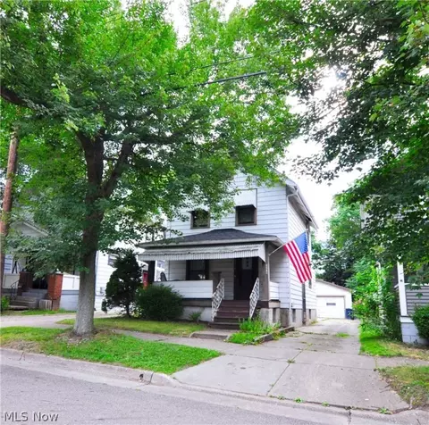 2279 7th St SW, Akron, OH 44314