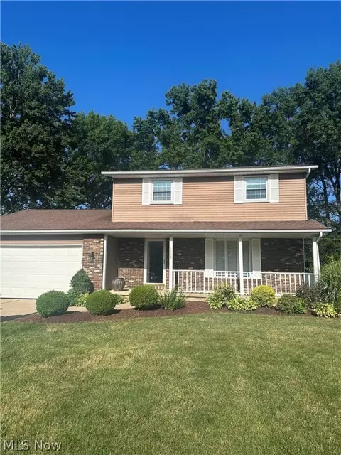 6803 Hidden Valley Dr, Amherst, OH 44001