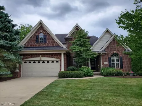 341 Founders Cir, Avon Lake, OH 44012