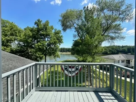 484 Hickery Cir, Willard, OH 44890 photo 17