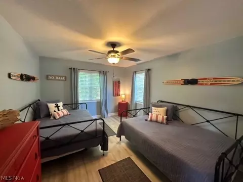 484 Hickery Cir, Willard, OH 44890 photo 21