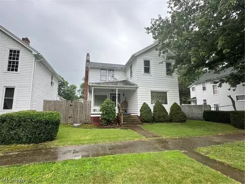 525 Main St, Conneaut, OH 44030