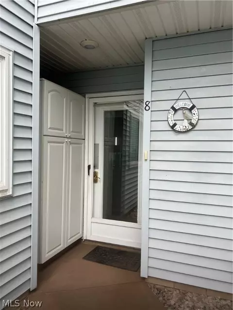 208 Park Ave # 8, Conneaut, OH 44030