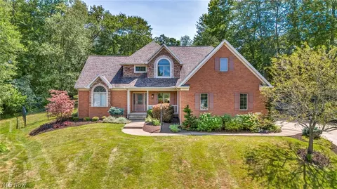 4342 Red Fox Dr NW, Massillon, OH 44646