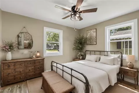 Bedroom - 623 Case Ave, Elyria, OH 44035 photo 6 of 7