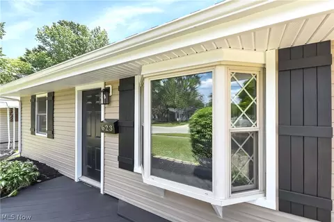 Exterior - 623 Case Ave, Elyria, OH 44035 photo 5 of 12